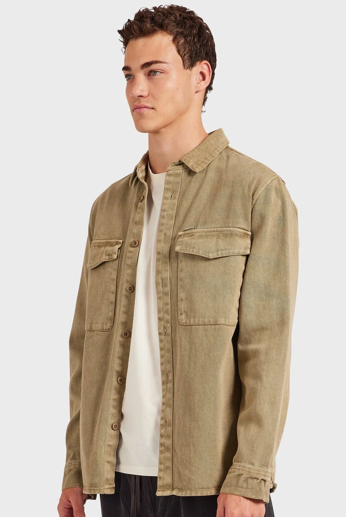 Essential Overshirt in Dune Green