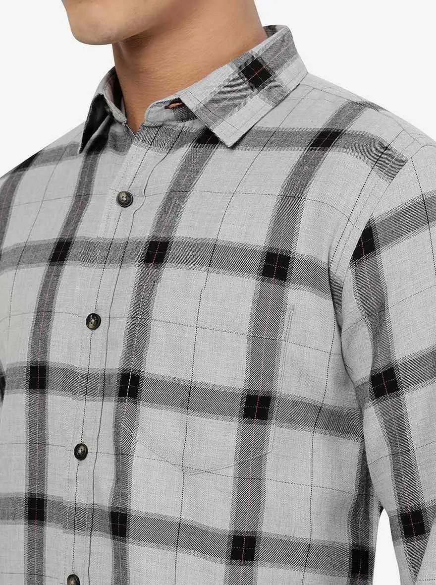 Light Grey Checked Slim Fit Casual Shirt | JadeBlue