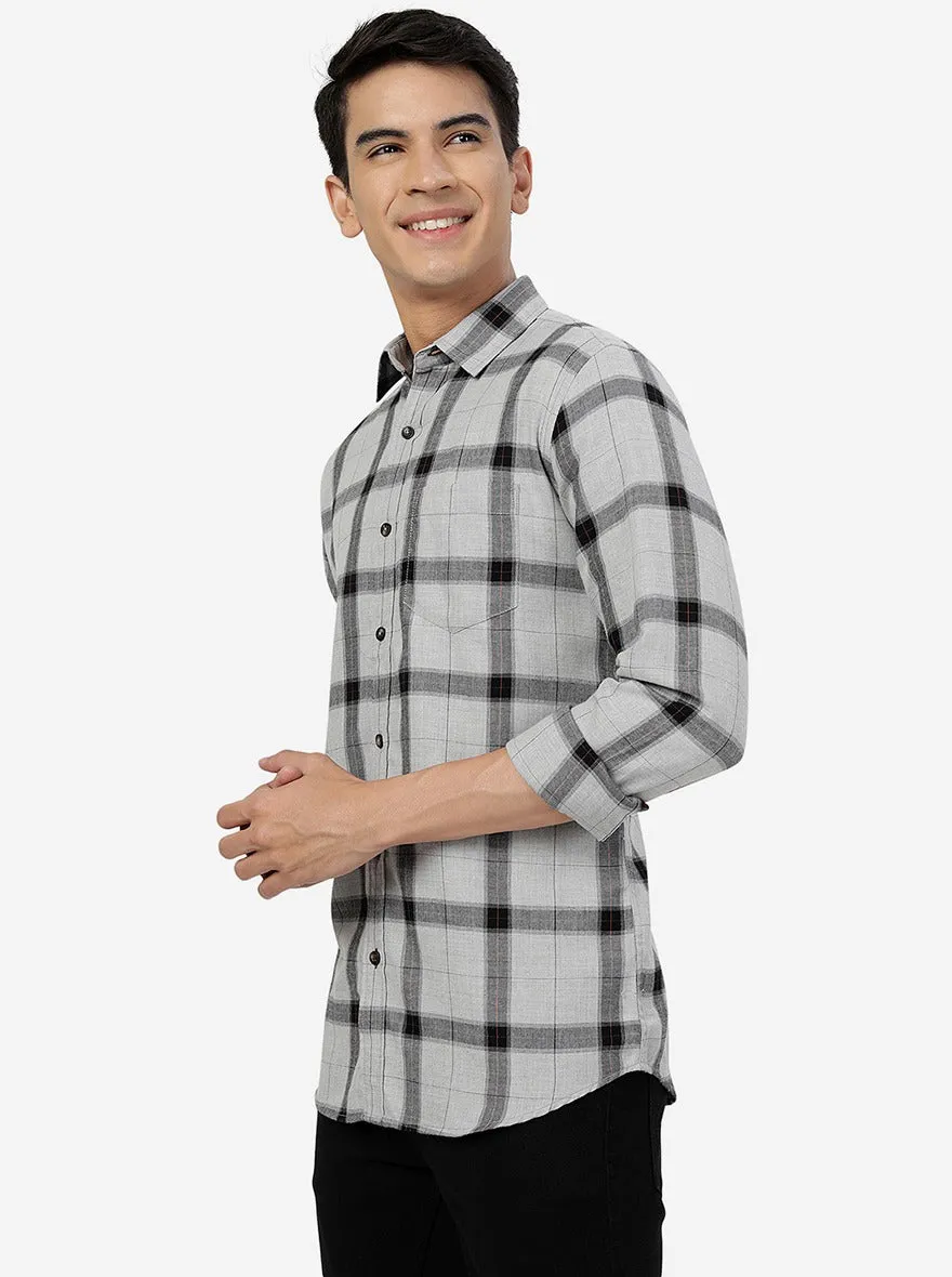 Light Grey Checked Slim Fit Casual Shirt | JadeBlue