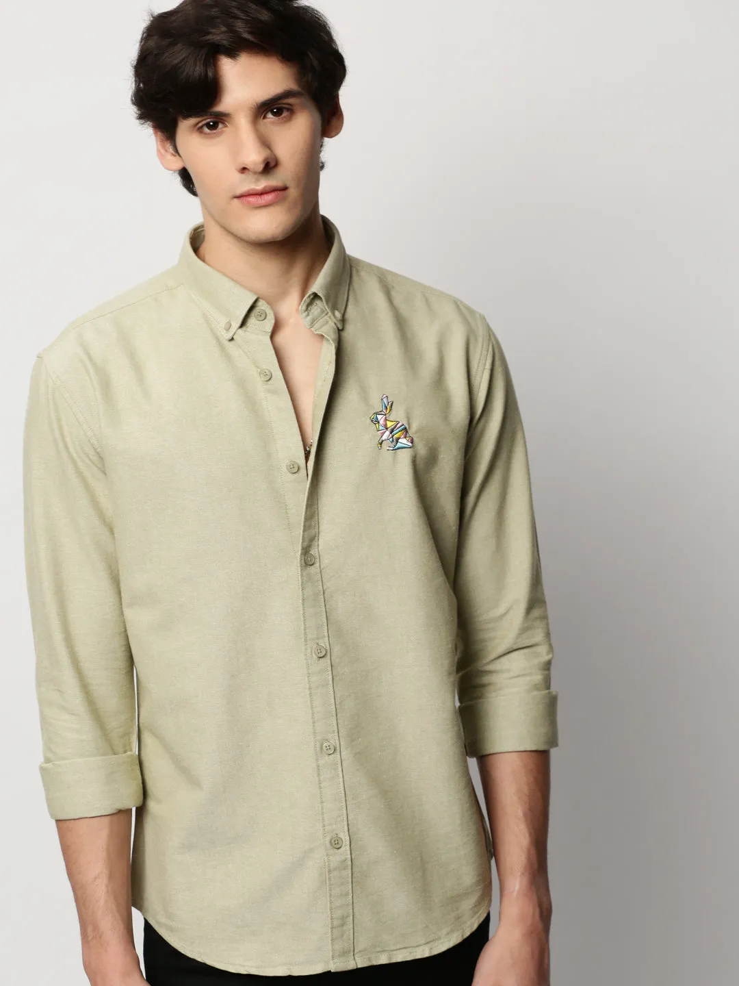 Men Green Solid Casual Shirts