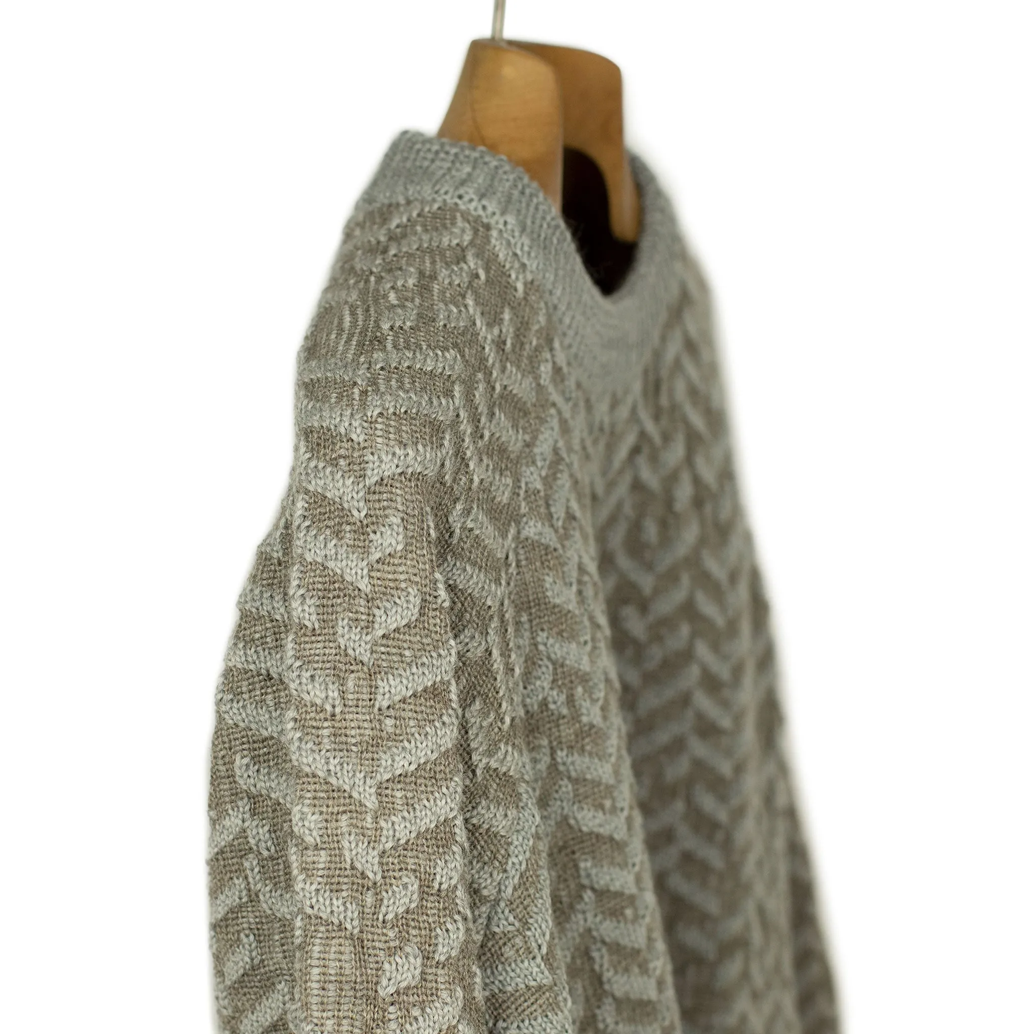 "Gauge" crewneck raglan sweater in beige raised herringbone wool