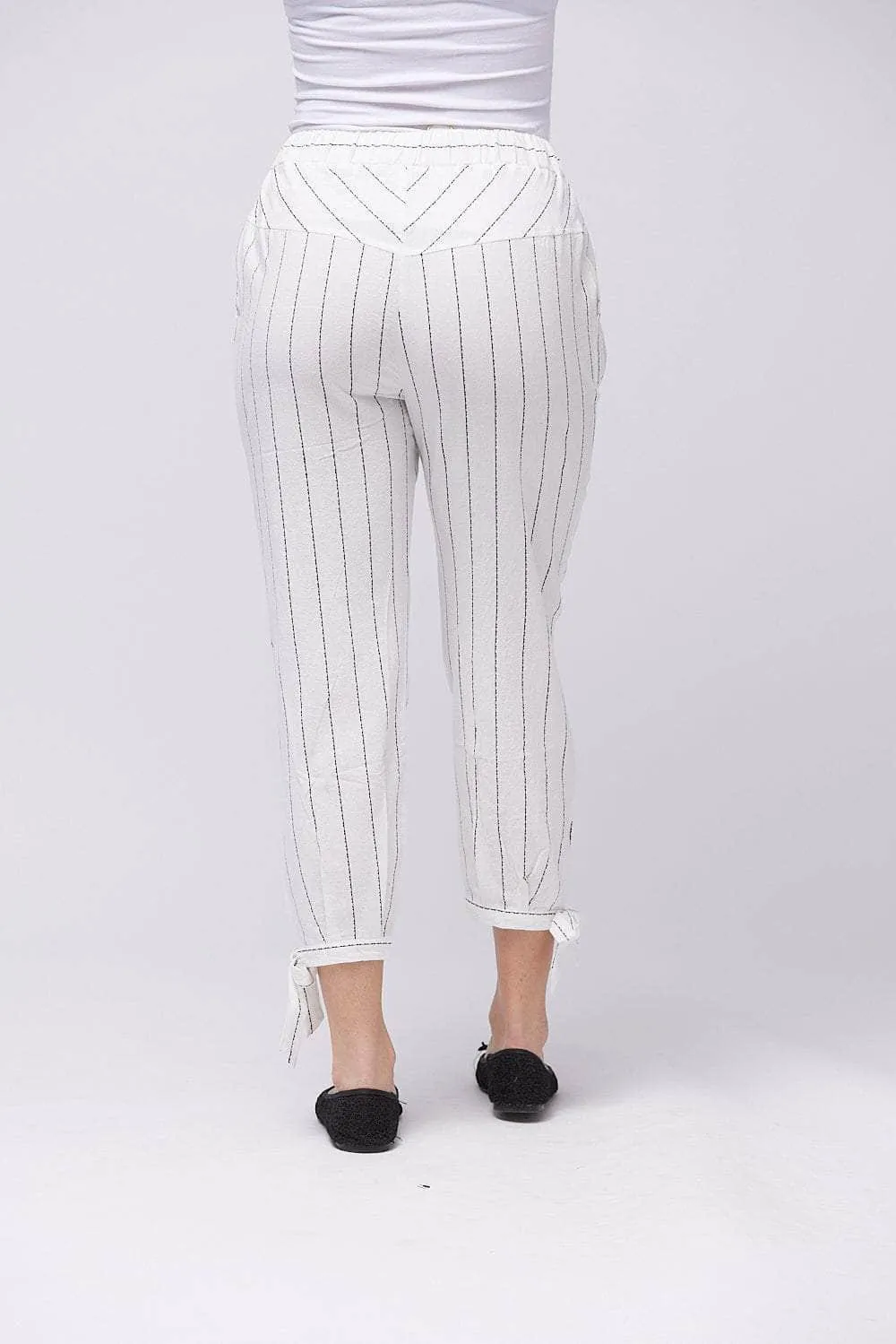 Saloos Three-Quarter Pinstripe Trousers with Pockets