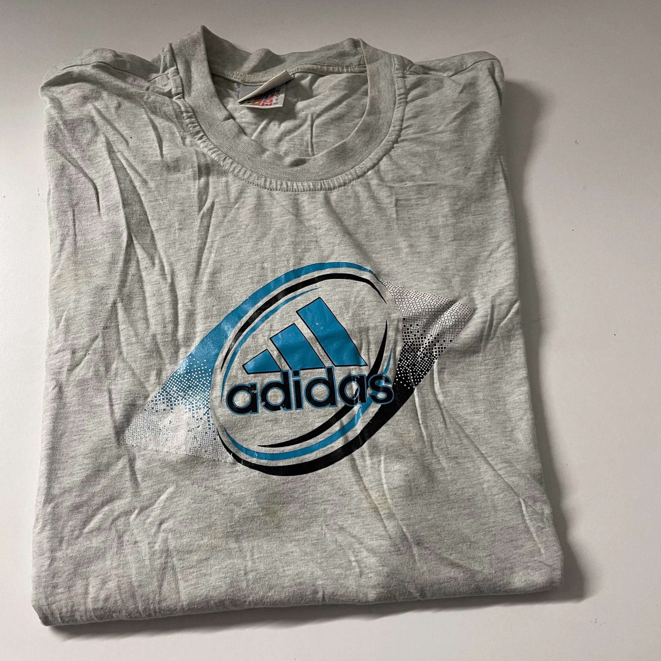 Vintage Grey Adidas Graphics mens medium short sleeve tees