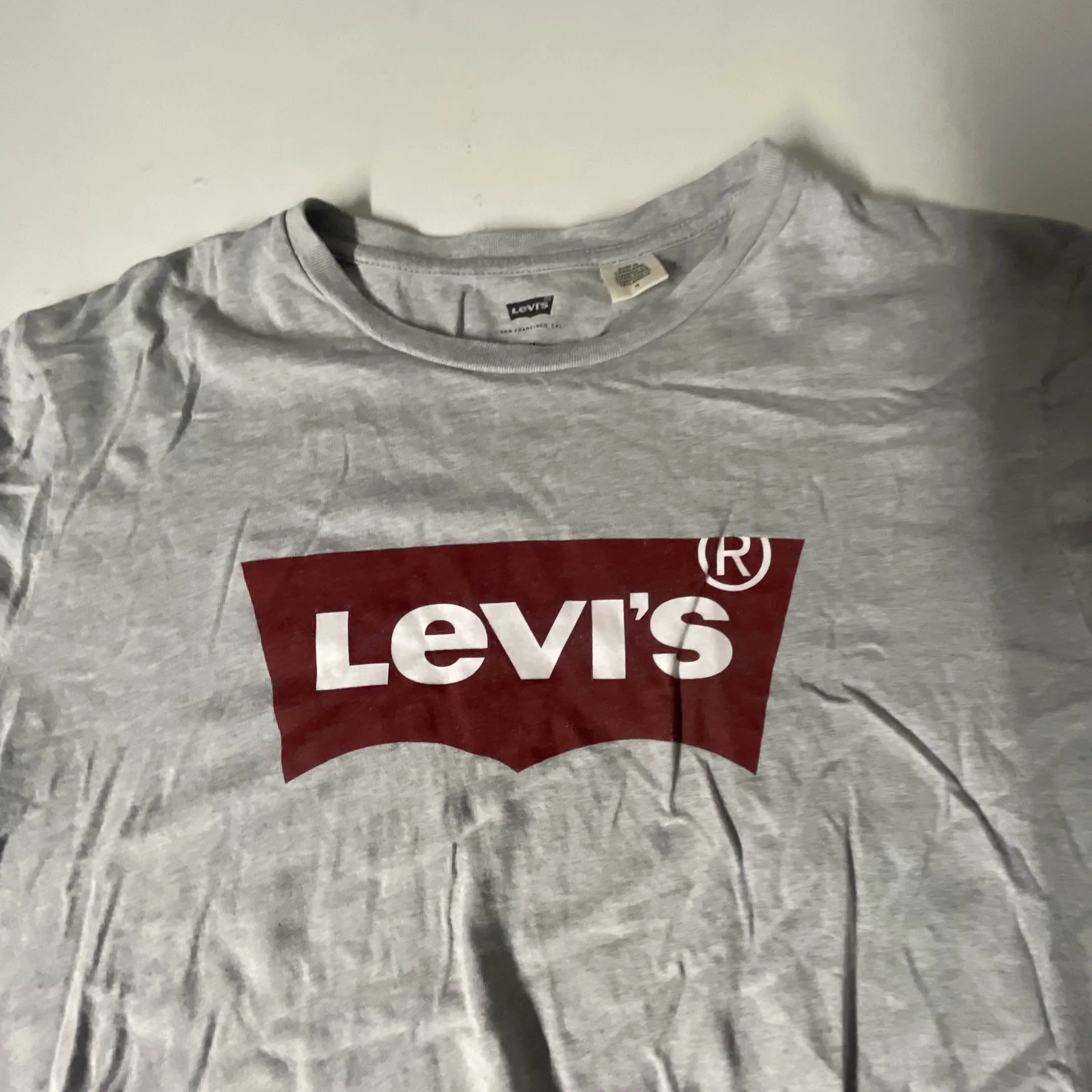 Vintage Grey Levis Graphics medium short sleeve tees